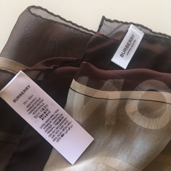 BURBERRY, Brown Spotted Deer Print Scarf , Unisex - Picture 9 of 11